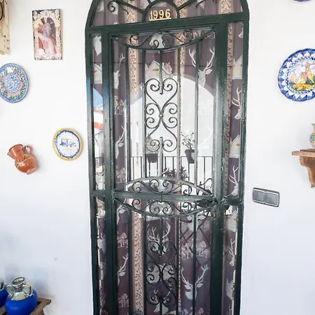 Casa Segunda * Segura de Leon